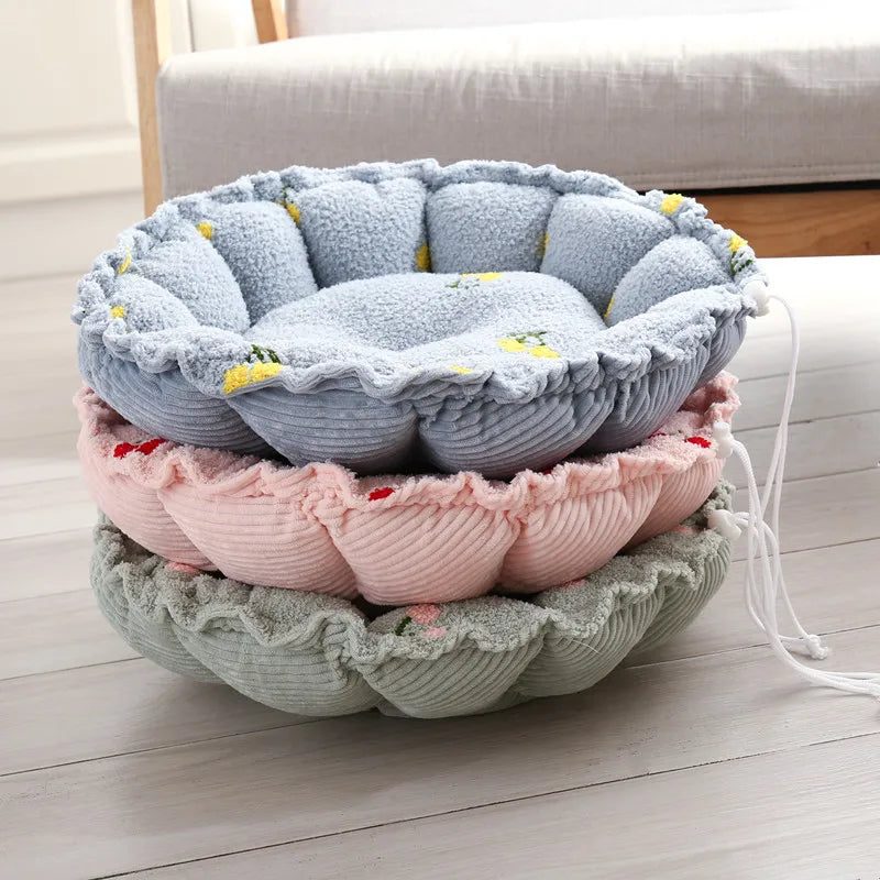 Premium Adjustable Cloud Velvet Cat and Dog Nest - Dual Purpose Warm Plush Pet Bed in Pumpkin Design
